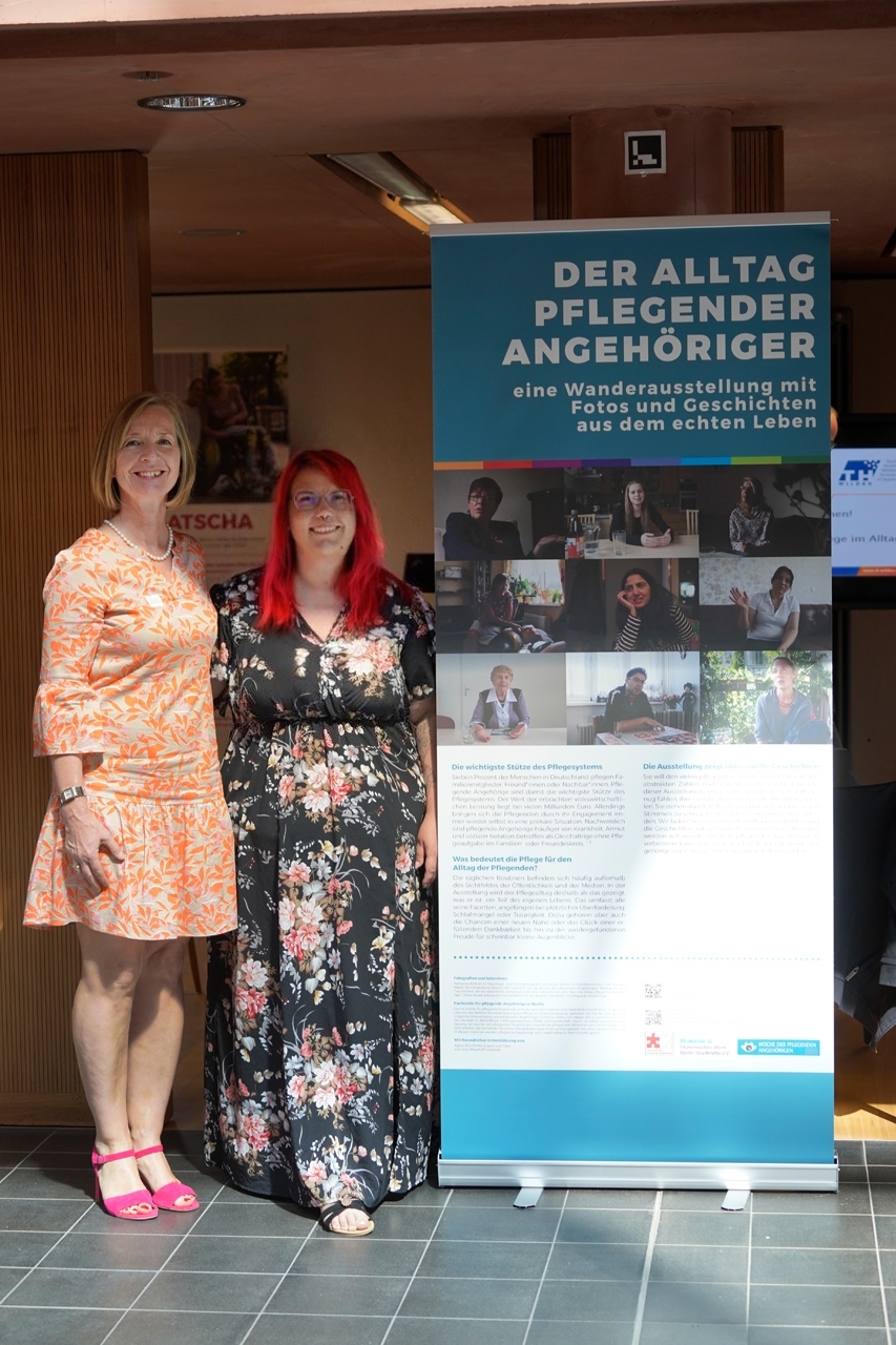 Wanderausstellung  „Der Alltag pflegender Angehöriger“